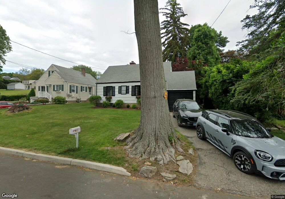 68 Old Elm Rd, Fairfield, CT 06825 - photo 1