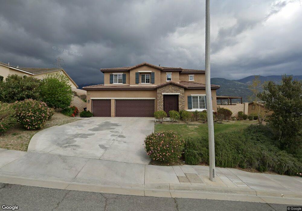 5427 N Pinnacle Ln, San Bernardino, CA 92407 - photo 1