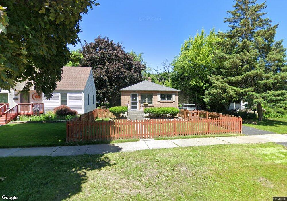 2102 W Crescent Ave, Waukegan, IL 60085 - photo 1