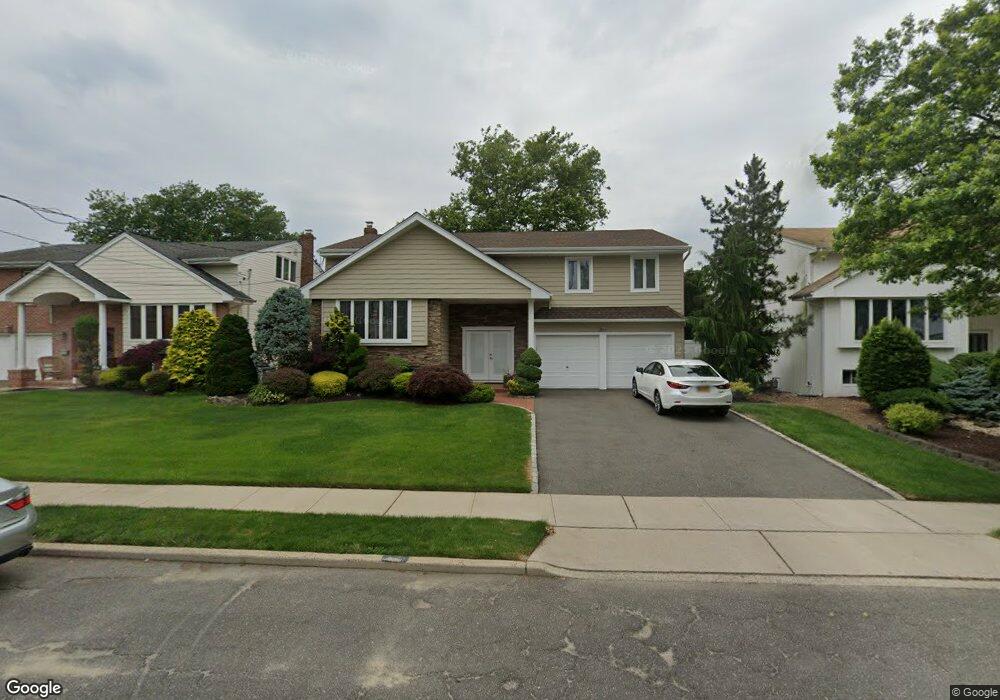 2063 Ellen Dr, Merrick, NY 11566 - photo 1