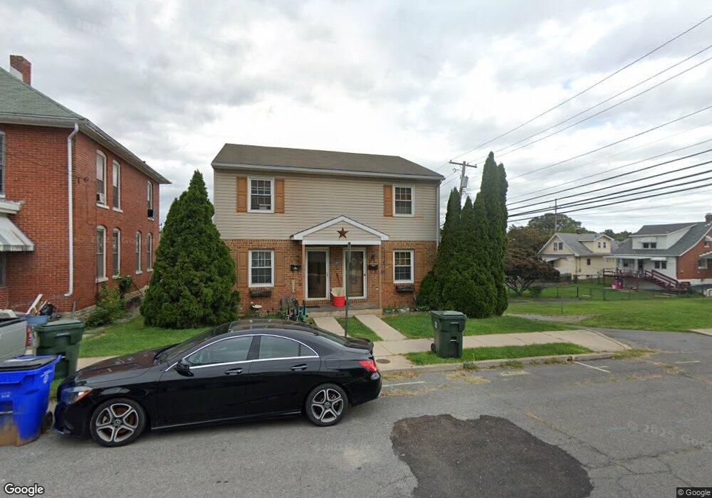 1013 Spruce St, Hagerstown, MD 21740 - photo 1