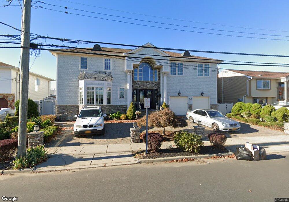 3510 Riverside Dr, Oceanside, NY 11572 - photo 1