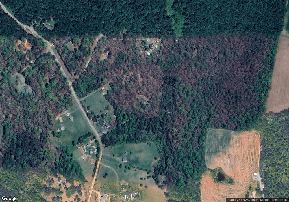 8945 Fox Run Dr, Spotsylvania, VA 22551 - photo 1