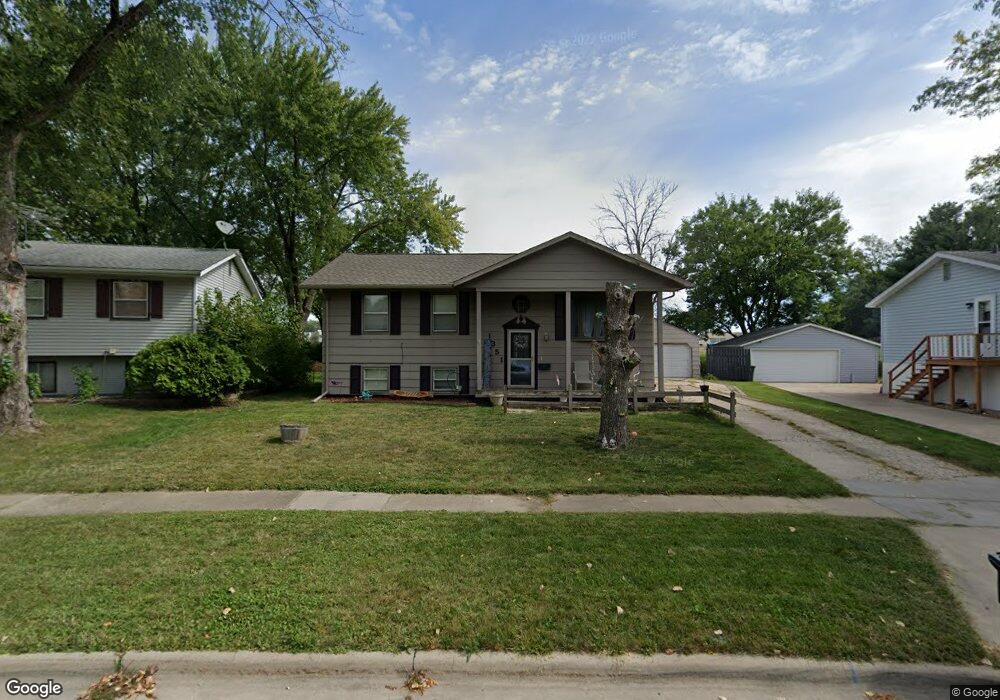 1351 Ingersoll Rd, Waterloo, IA 50701 - photo 1