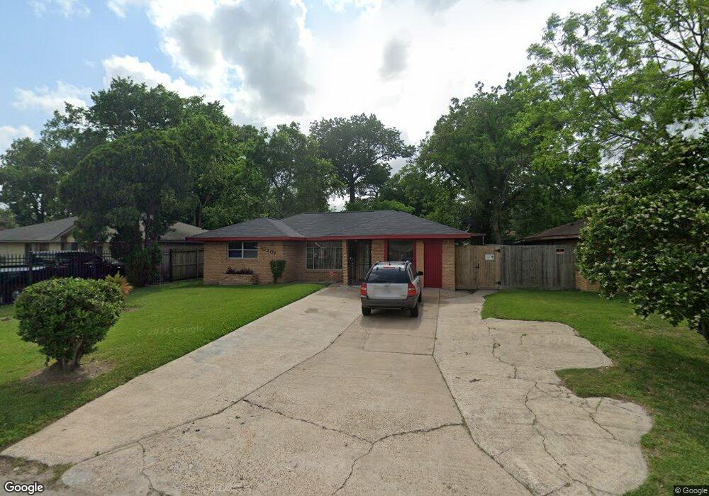 10201 Hollyglen Dr, Houston, TX 77016 - photo 1