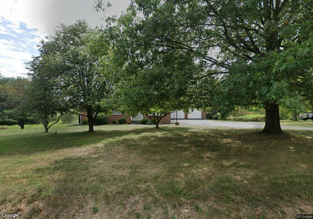 3946 W Weaver Rd, Greencastle, PA 17225 - photo 1