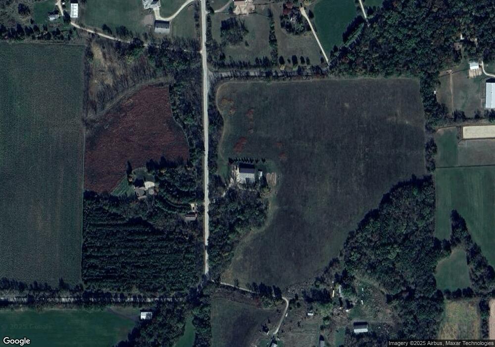 N8550 Freidig Rd, Brooklyn, WI 53521 - photo 1