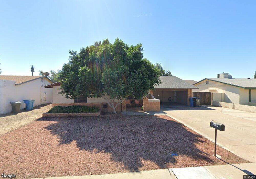8207 W Westview Dr, Phoenix, AZ 85033 - photo 1
