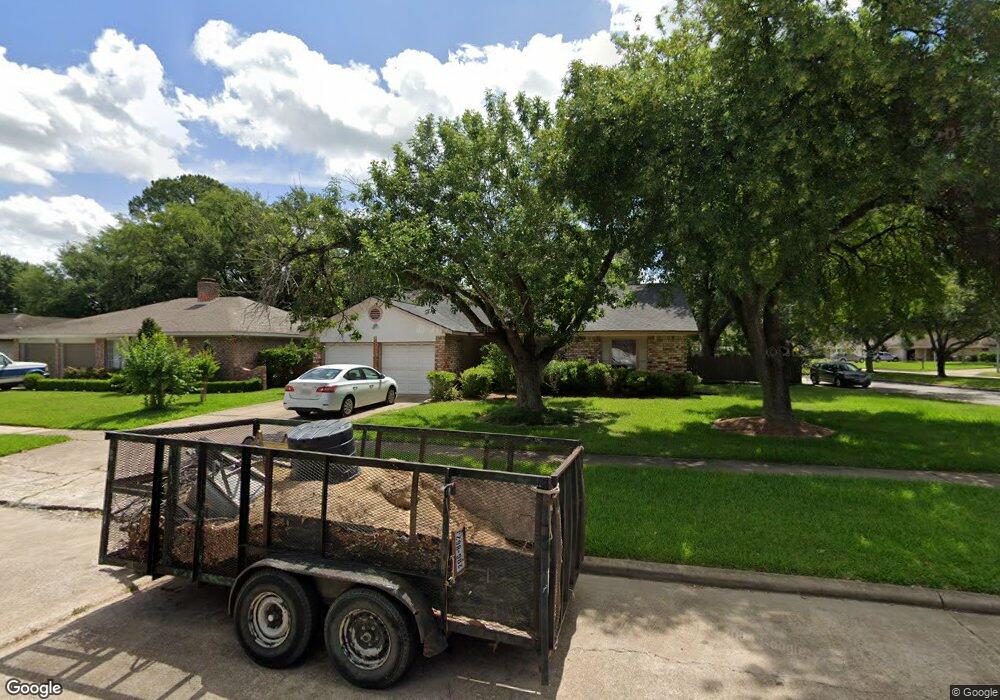 7202 Leaning Oak Dr, Houston, TX 77088 - photo 1