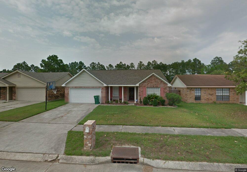 1813 Kings Row, Slidell, LA 70461 - photo 1