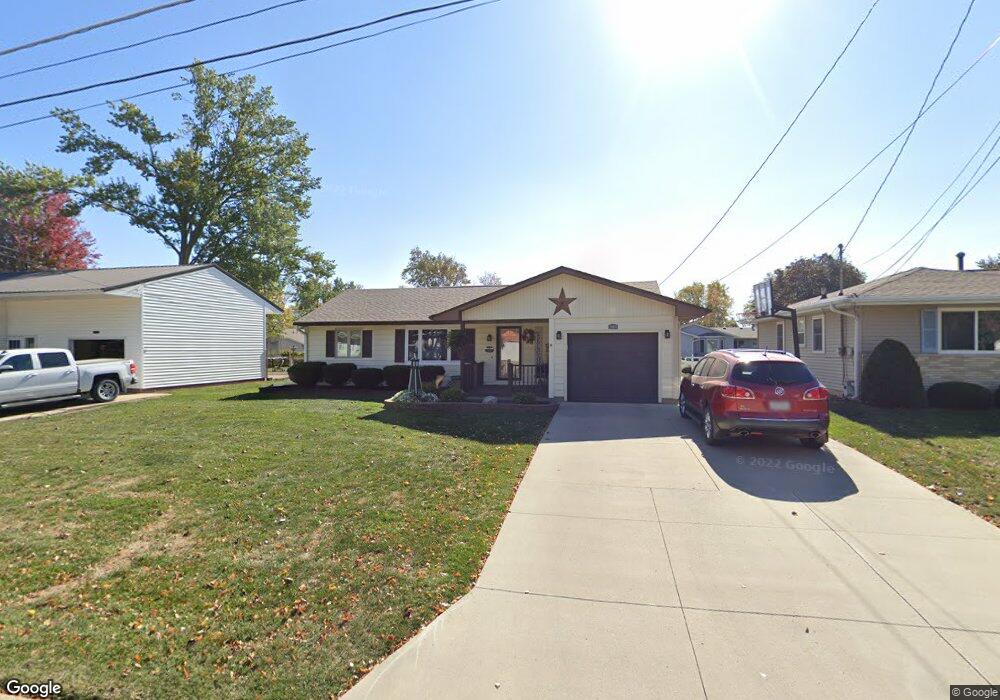 2005 N 3rd Ave E, Newton, IA 50208 - photo 1