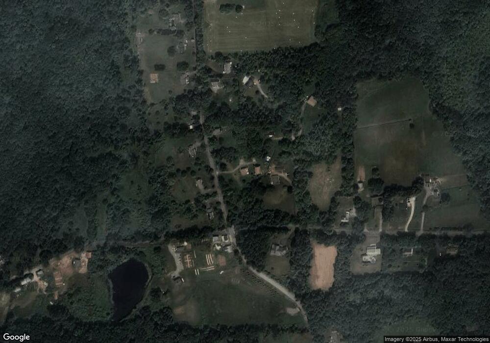 232 Quasset Rd, Pomfret Center, CT 06259 - photo 1