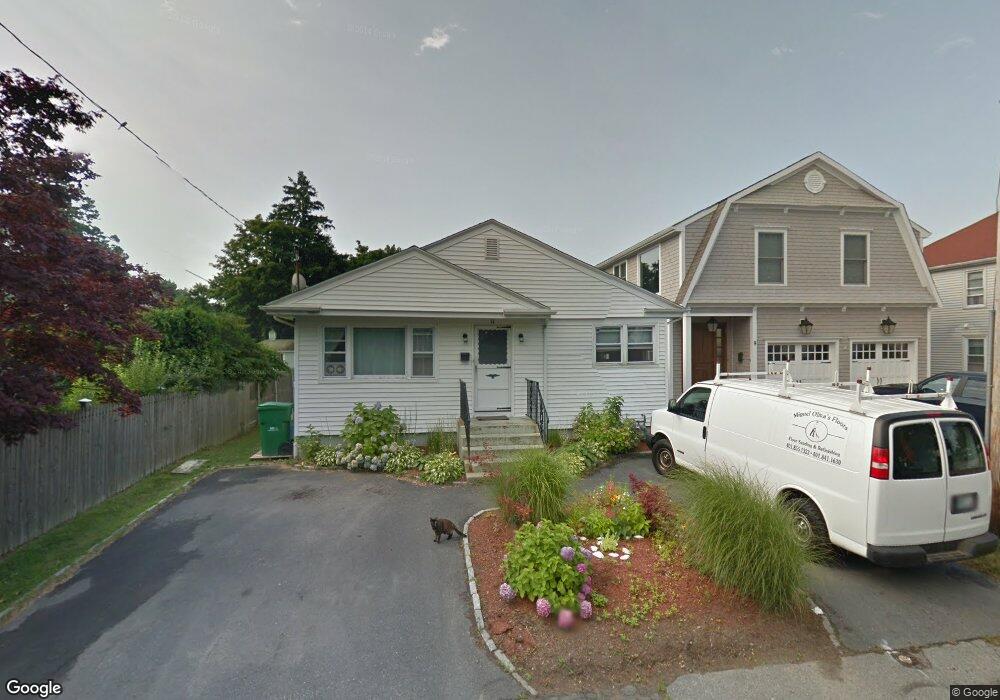 11 Lowndes St, Newport, RI 02840 - photo 1