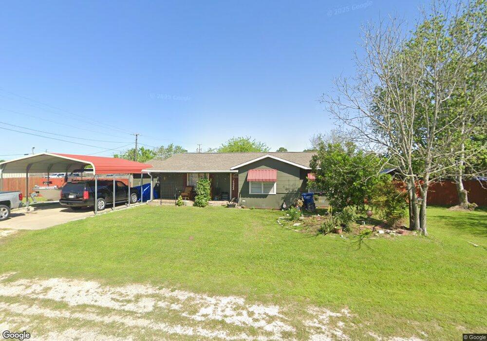 109 Laura St, Bay City, TX 77414 - photo 1