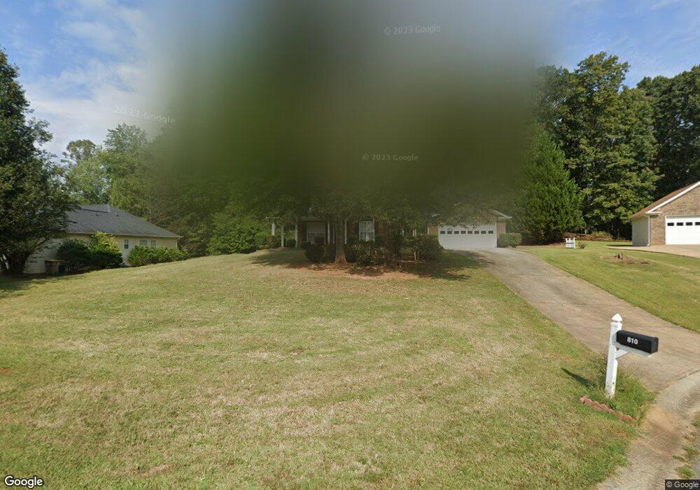 810 Lazy Ln, Winder, GA 30680 - photo 1