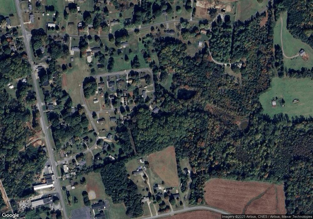 205 Persimmon Cir, Statesville, NC 28625 - photo 1