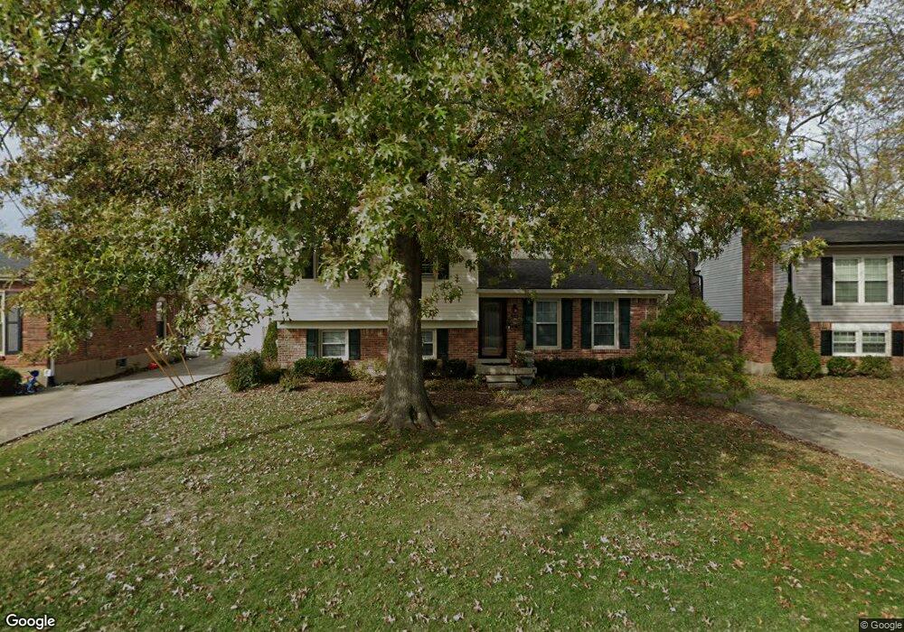 5304 Idlewood Ln, Louisville, KY 40291 - photo 1