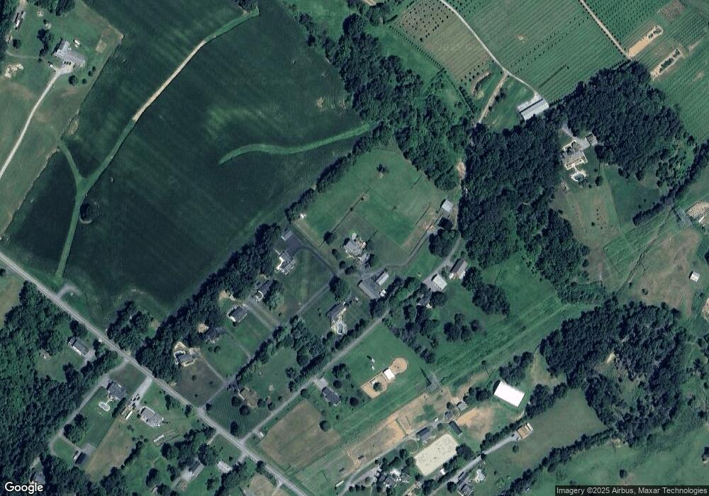 400 Bridgestone Dr, Sykesville, MD 21784 - photo 1