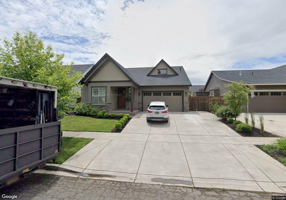 942 Robin Hood Ave, Eugene, OR 97401 - photo 1