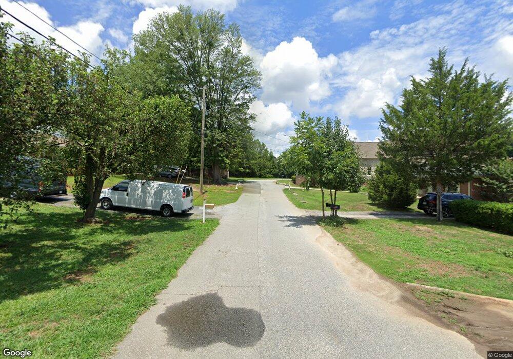 3390 Sewell Rd, Marietta, GA 30062 - photo 1