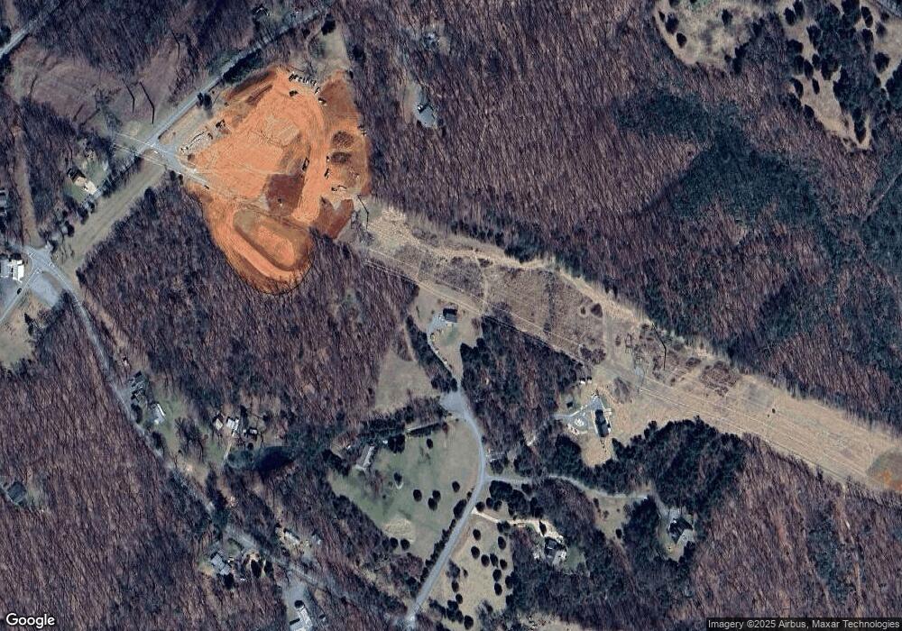 2046 Via Creek Dr, Charlottesville, VA 22903 - photo 1