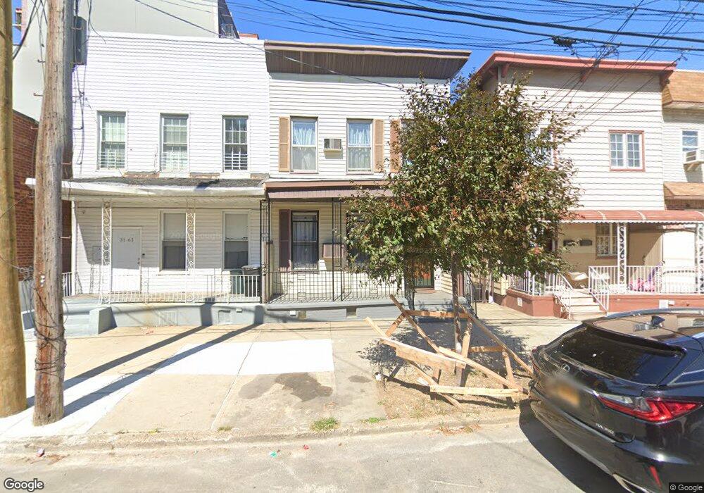 3158 12th St, Astoria, NY 11106 - photo 1