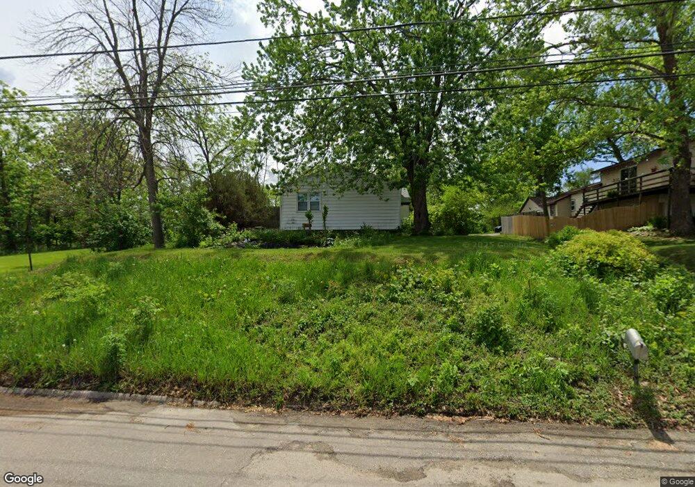 335 28th Ave SW, Cedar Rapids, IA 52404 - photo 1