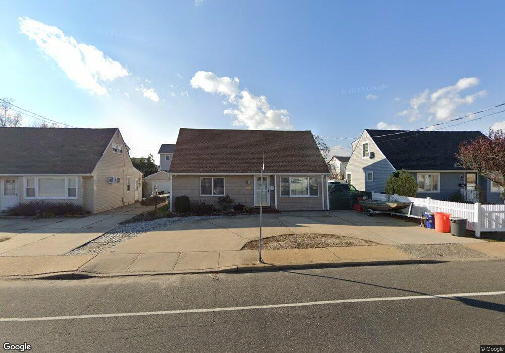 2950 Oceanside Rd, Oceanside, NY 11572 - photo 1