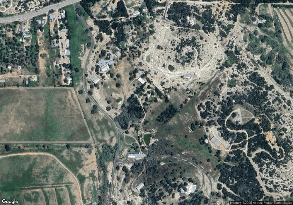 112 Howard Ln, Fredericksburg, TX 78624 - photo 1