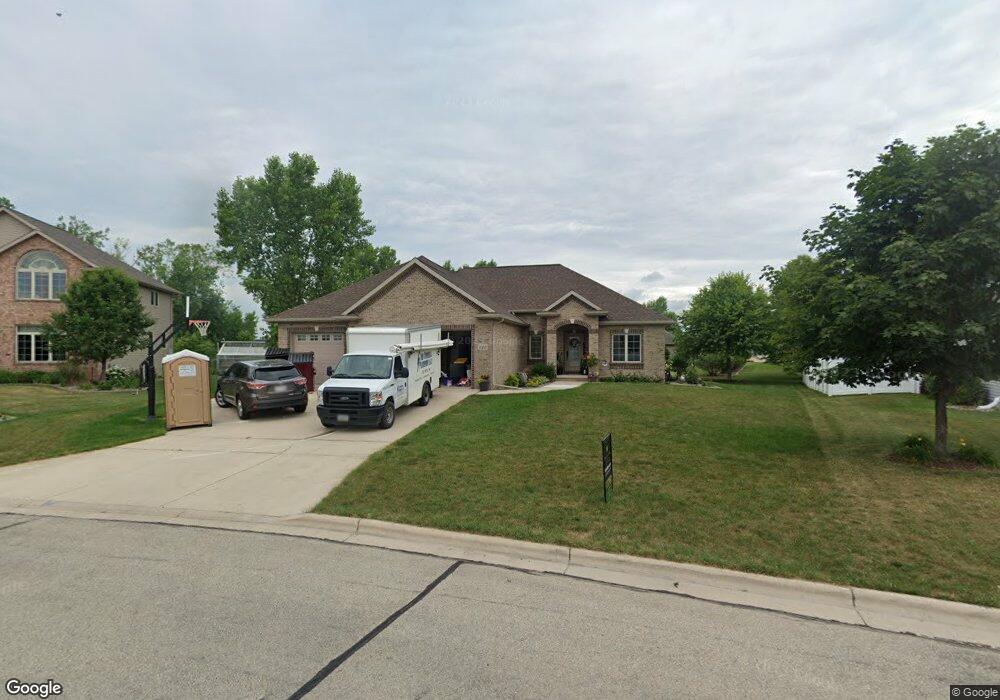 1120 Lansdale Cir, de Pere, WI 54115 - photo 1