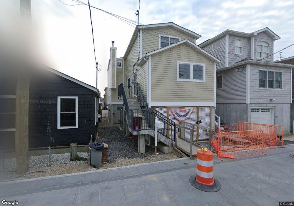 38 W 13th Rd, Broad Channel, NY 11693 - photo 1