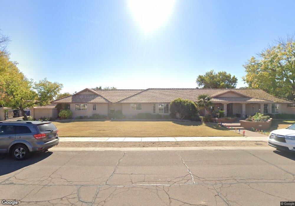 1207 E Secretariat Dr, Tempe, AZ 85284 - photo 1