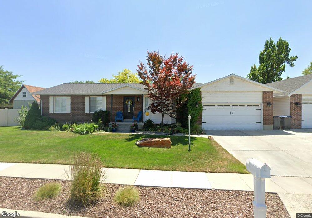 10142 Birnam Woods Way, South Jordan, UT 84095 - photo 1