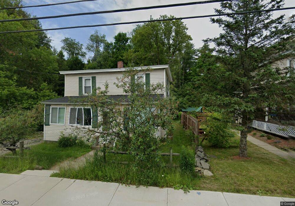 39 Elm St, Whitefield, NH 03598 - photo 1