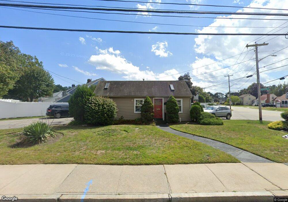 276 Park Ave, Cranston, RI 02905 - photo 1