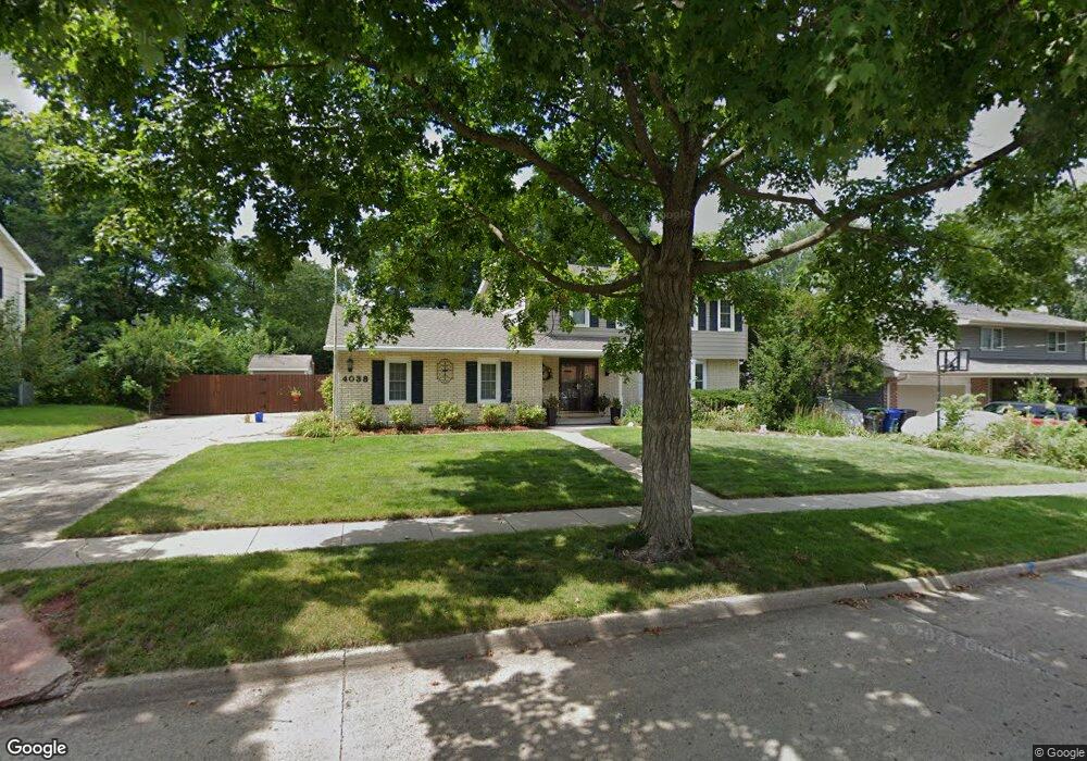 4038 45th St, Des Moines, IA 50310 - photo 1