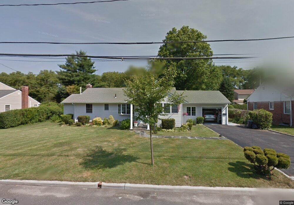 10 Washington Ave, Glen Head, NY 11545 - photo 1