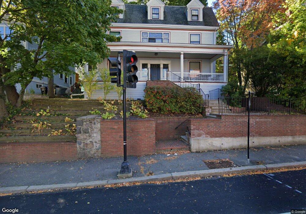 662 Washington St unit c, Brookline, MA 02446 - photo 1