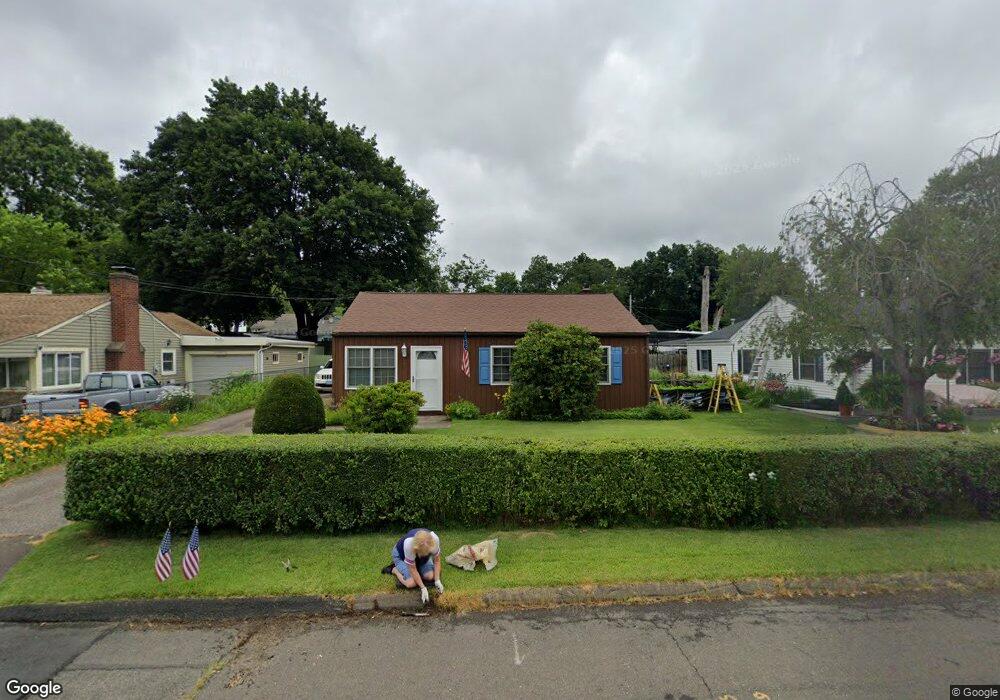 7 Circle Dr, Wallingford, CT 06492 - photo 1