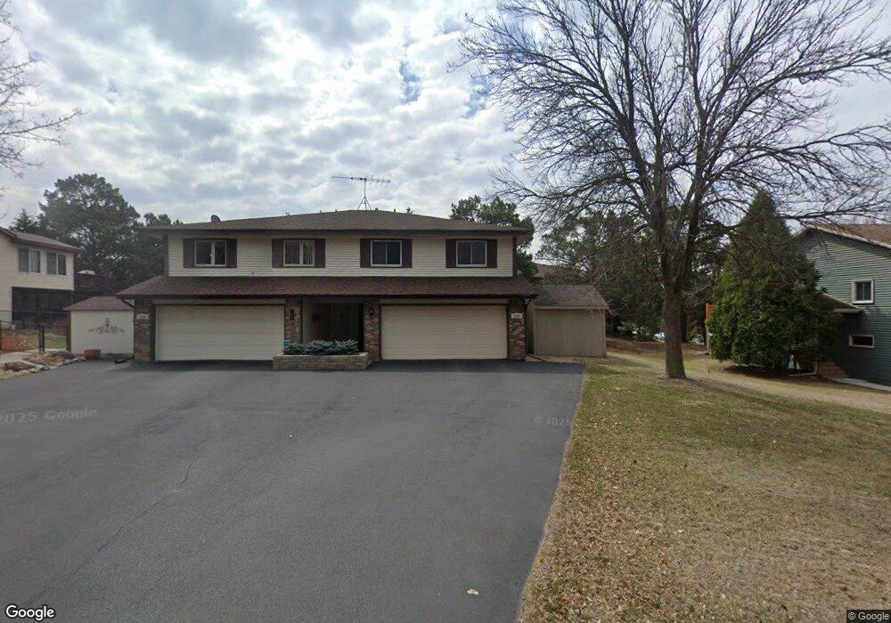 2569 Cedar Hills Dr, Hopkins, MN 55305 - photo 1