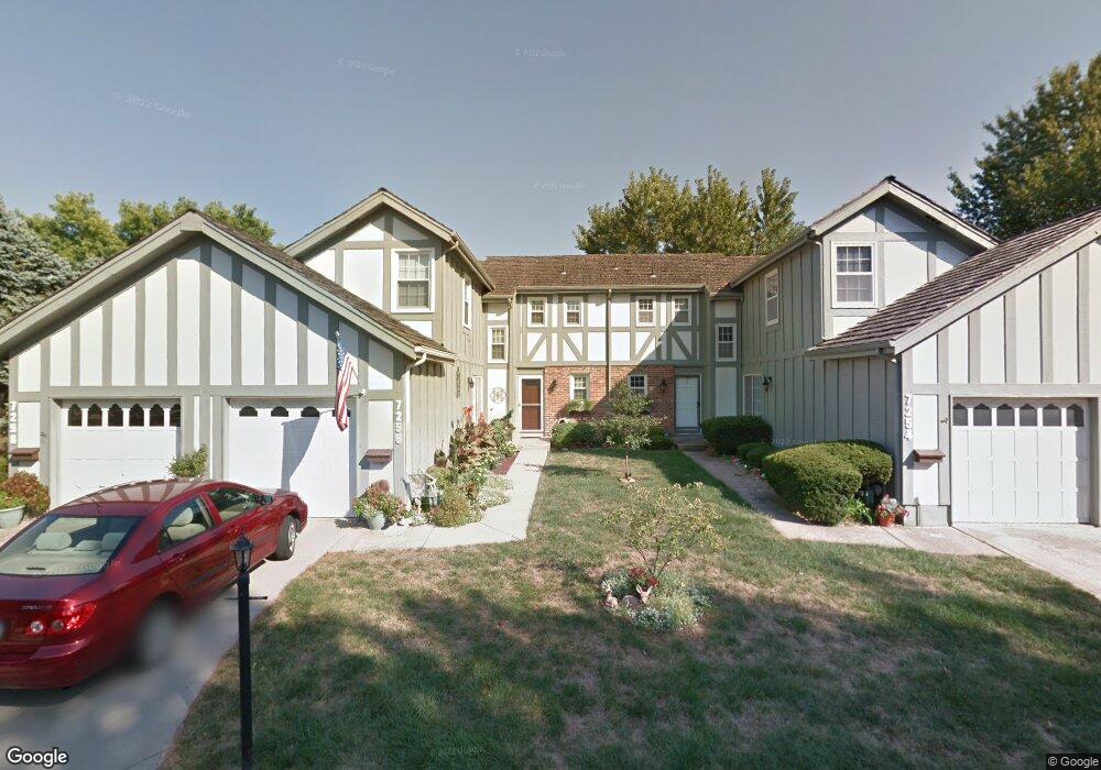 7256 Mastin St, Shawnee, KS 66203 - photo 1