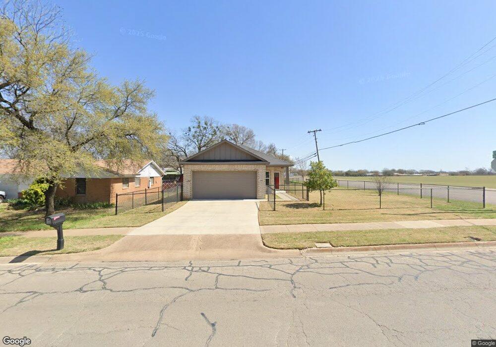 1902 Grand Ave, Cleburne, TX 76033 - photo 1
