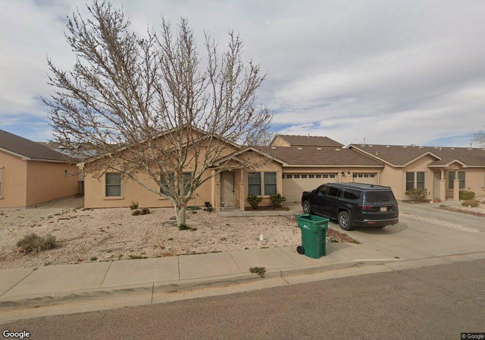 102 E Arbors Ave, Lovington, NM 88260 - photo 1