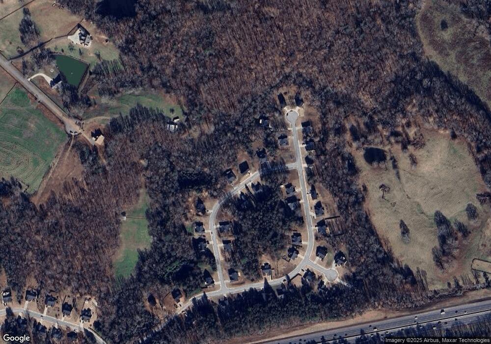 841 Rouse 30 Cir, Hoschton, GA 30548 - photo 1