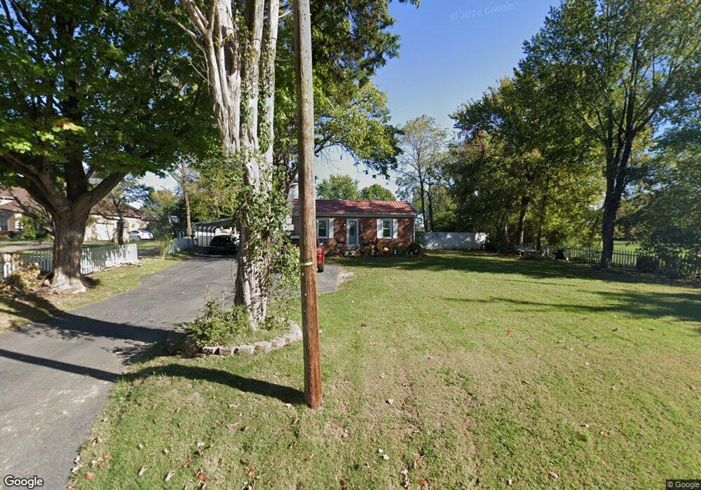 6321 Applegate Ln, Louisville, KY 40219 - photo 1