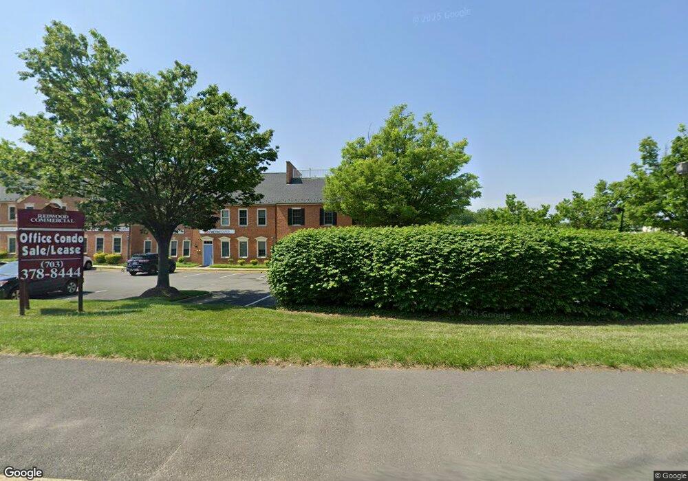 10513 Braddock Rd, Fairfax, VA 22032 - photo 1