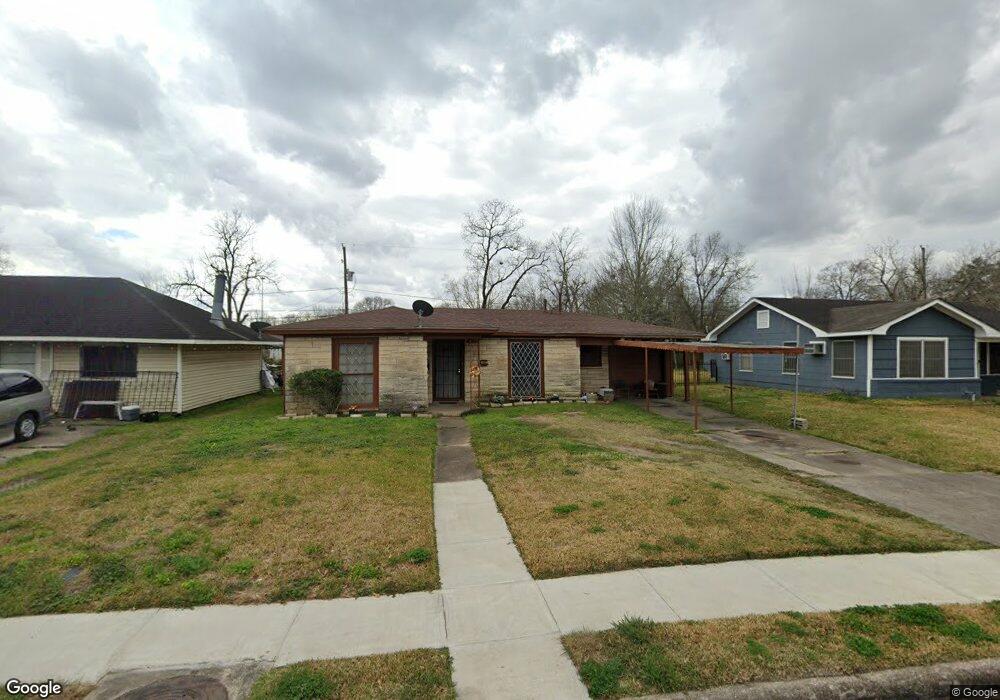 5134 Hull St, Houston, TX 77021 - photo 1