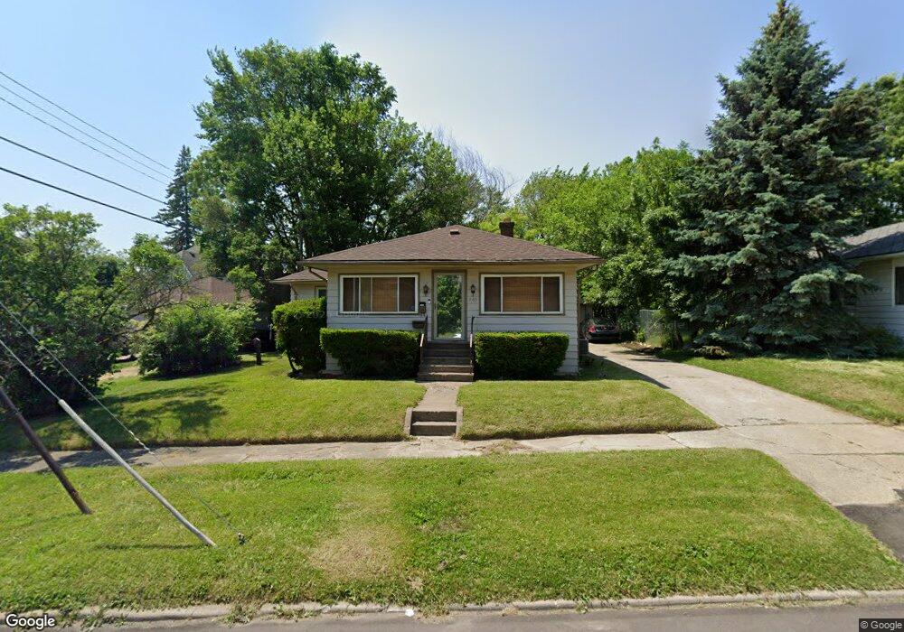 965 Woodbridge St, Flint, MI 48504 - photo 1