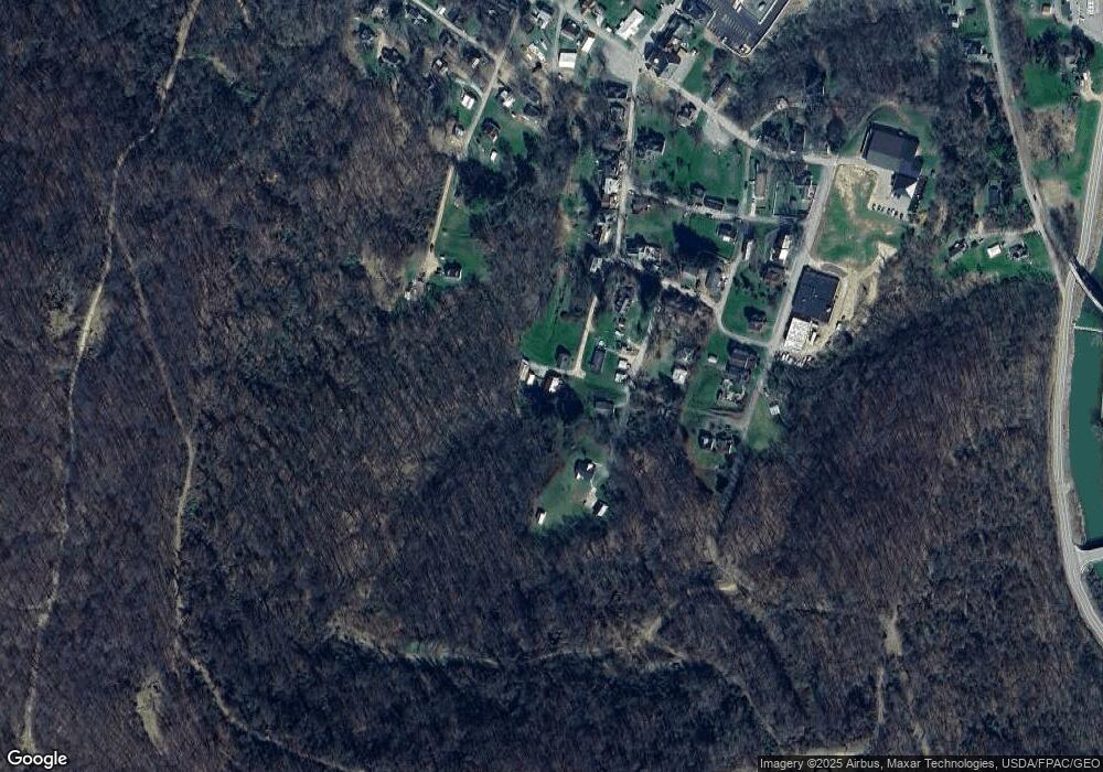 113 Elizabeth St, West Union, WV 26456 - photo 1