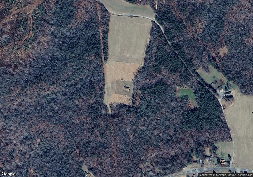 399 Cloverdale Ln, Montross, VA 22520 - photo 1